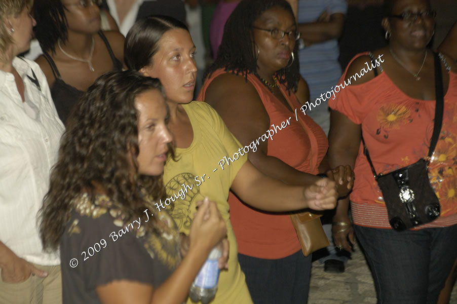  Tarrus Riley - Live in Concert - at the One Love Reggae Concert Series 09/10 @ Negril Escape Resort & Spa - Also Featuring: Mistic Bowie, Monday Justice, Cash, Dean Frazier - DJ Gemini - MC Oliver Cargill, Negril Escape Resort & Spa, One Love Drive, West End, Negril, Westmoreland, Jamaica W.I. - Tuesday, November 17, 2009 - Photographs by Net2Market.com - Barry J. Hough Sr, Photographer / Photojournalist - Photos taken with a Nikon D70, D100, or D300 - Negril Travel Guide, Negril Jamaica WI - http://www.negriltravelguide.com - info@negriltravelguide.com...!