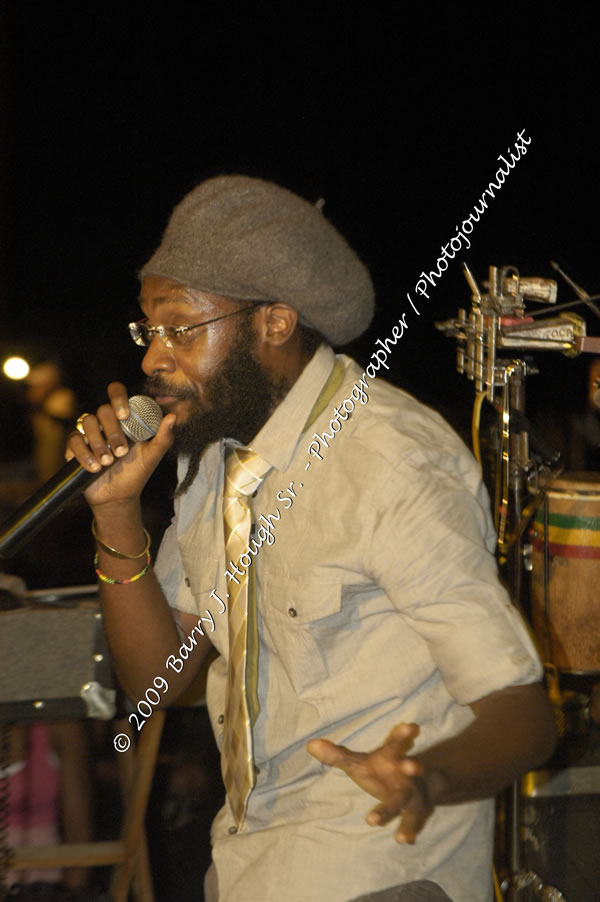  Tarrus Riley - Live in Concert - at the One Love Reggae Concert Series 09/10 @ Negril Escape Resort & Spa - Also Featuring: Mistic Bowie, Monday Justice, Cash, Dean Frazier - DJ Gemini - MC Oliver Cargill, Negril Escape Resort & Spa, One Love Drive, West End, Negril, Westmoreland, Jamaica W.I. - Tuesday, November 17, 2009 - Photographs by Net2Market.com - Barry J. Hough Sr, Photographer / Photojournalist - Photos taken with a Nikon D70, D100, or D300 - Negril Travel Guide, Negril Jamaica WI - http://www.negriltravelguide.com - info@negriltravelguide.com...!