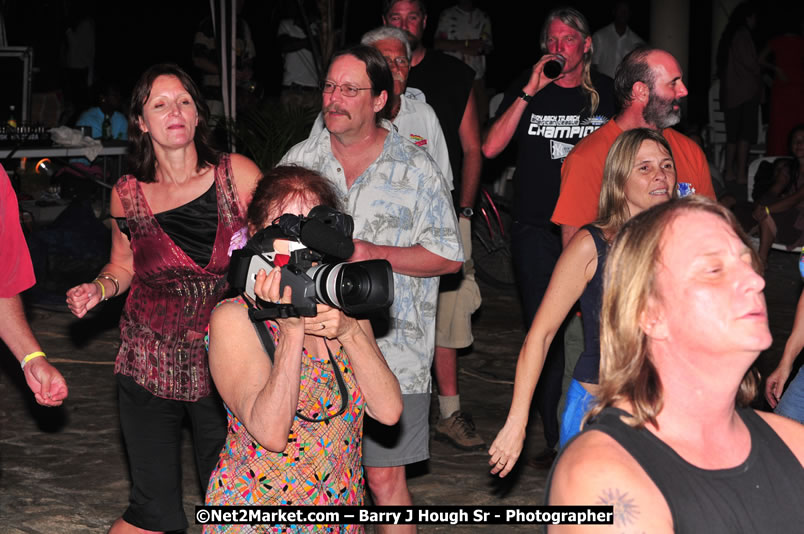 Chinese New Year @ The Sunset Show at Negril Escape - Tuesday, January 27, 2009 - Live Reggae Music at Negril Escape - Tuesday Nights 6:00PM to 10:00 PM - Photographs by Net2Market.com - Barry J. Hough Sr, Photographer/Photojournalist - Negril Travel Guide, Negril Jamaica WI - http://www.negriltravelguide.com - info@negriltravelguide.com...!