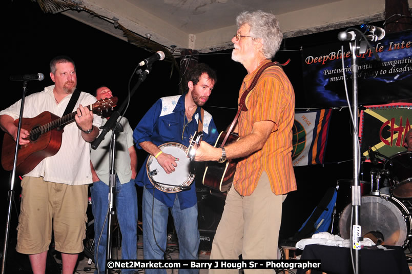 Chinese New Year @ The Sunset Show at Negril Escape - Tuesday, January 27, 2009 - Live Reggae Music at Negril Escape - Tuesday Nights 6:00PM to 10:00 PM - Photographs by Net2Market.com - Barry J. Hough Sr, Photographer/Photojournalist - Negril Travel Guide, Negril Jamaica WI - http://www.negriltravelguide.com - info@negriltravelguide.com...!