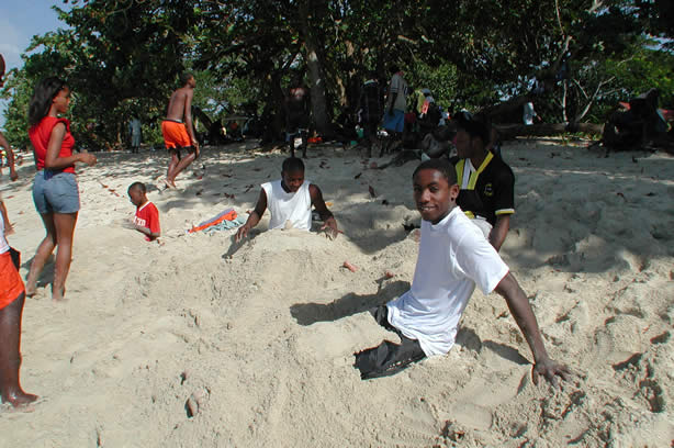 A Photo Walk along Negril's Famous Seven Mile Beach - Negril Travel Guide, Negril Jamaica WI - http://www.negriltravelguide.com - info@negriltravelguide.com...!