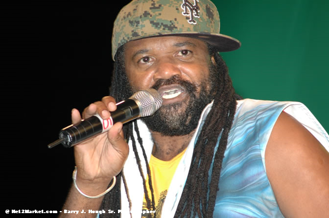 Tony Rebel - Tru Juice Rebel Salute 2006 - Reggae's Premiere Roots Festival - Pre-Show Venue Photos -Port Kaiser Sports Club, Saturday, January 14, 2006 - Negril Travel Guide, Negril Jamaica WI - http://www.negriltravelguide.com - info@negriltravelguide.com...!