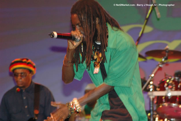 I Wayne @ Tru-Juice Rebel Salute 2007 - Saturday, January 13, 2007, Port Kaiser Sports Club, St. Elizabeth - Negril Travel Guide, Negril Jamaica WI - http://www.negriltravelguide.com - info@negriltravelguide.com...!