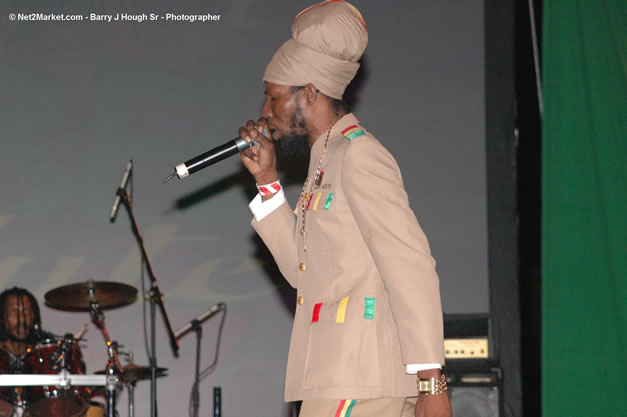 Jah Mason @ Tru-Juice Rebel Salute 2007 - Saturday, January 13, 2007, Port Kaiser Sports Club, St. Elizabeth - Negril Travel Guide, Negril Jamaica WI - http://www.negriltravelguide.com - info@negriltravelguide.com...!