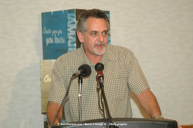 Red Cap Porters Awards - Minister of Tourism, Hon. Edmund Bartlett - Director of Tourism, Basil Smith - Friday, December 14, 2007 - Holiday Inn Sunspree, Montego Bay, Jamaica W.I. - Photographs by Net2Market.com - Barry J. Hough Sr, Photographer - Negril Travel Guide, Negril Jamaica WI - http://www.negriltravelguide.com - info@negriltravelguide.com...!