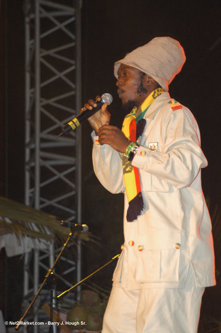 First Born Group - Red Stripe Reggae Sumfest 2005 - International Night - July 22th, 2005 - Negril Travel Guide, Negril Jamaica WI - http://www.negriltravelguide.com - info@negriltravelguide.com...!