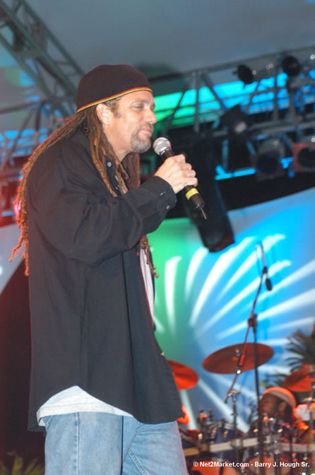 Andy Vernon - Red Stripe Reggae Sumfest 2005 - International Night - July 22th, 2005 - Negril Travel Guide, Negril Jamaica WI - http://www.negriltravelguide.com - info@negriltravelguide.com...!