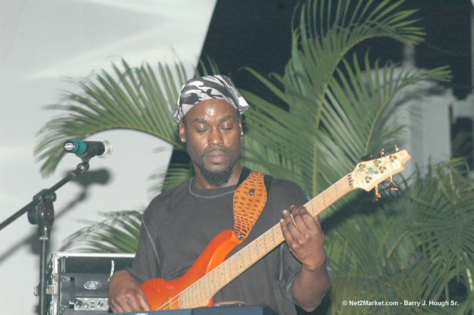 Fantasia - Red Stripe Reggae Sumfest 2005 - International Night #2 - July 23th, 2005 - Negril Travel Guide, Negril Jamaica WI - http://www.negriltravelguide.com - info@negriltravelguide.com...!