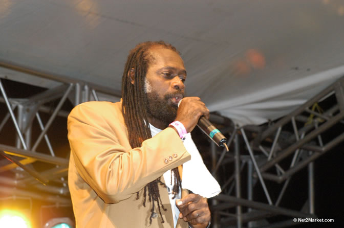 Jimmy Riley - Red Stripe Reggae Sumfest 2005 - Rockers Night - July 20th, 2005 - Negril Travel Guide, Negril Jamaica WI - http://www.negriltravelguide.com - info@negriltravelguide.com...!