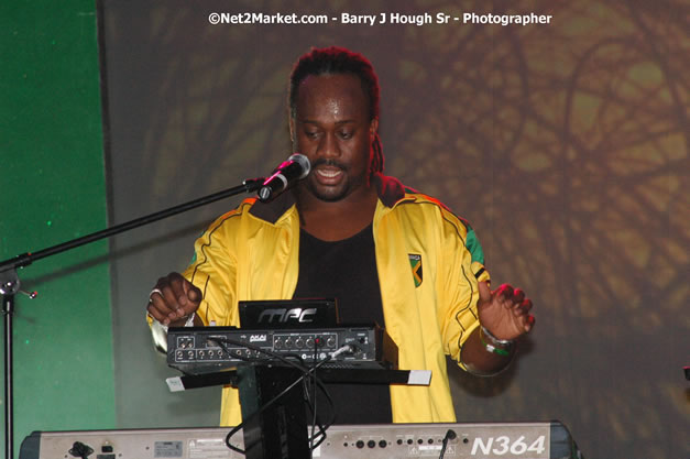 Baby Cham - Explosion - Red Stripe Reggae Sumfest 2007 - Thursday, July 19, 2007 - Red Stripe Reggae Sumfest 2007 at Catherine Hall, Montego Bay, St James, Jamaica W.I. - Negril Travel Guide, Negril Jamaica WI - http://www.negriltravelguide.com - info@negriltravelguide.com...!