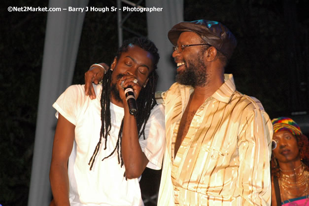 Beeniw Man & Barbee  - Red Stripe Reggae Sumfest 2007 - Zenith - Saturday, July 21, 2007 - Catherine Hall, Montego Bay, St James, Jamaica W.I. - Negril Travel Guide, Negril Jamaica WI - http://www.negriltravelguide.com - info@negriltravelguide.com...!