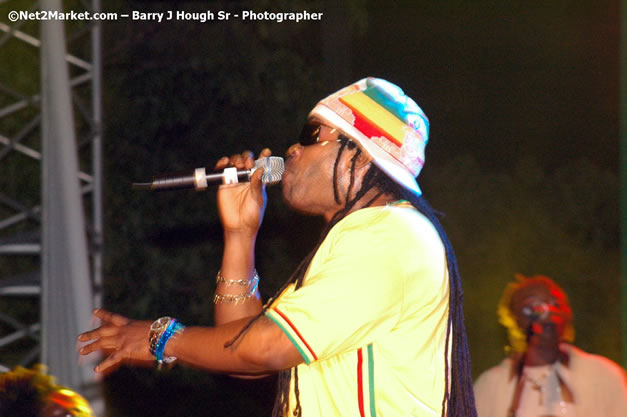 Bonafide- Red Stripe Reggae Sumfest 2007 - Zenith - Saturday, July 21, 2007 - Catherine Hall, Montego Bay, St James, Jamaica W.I. - Negril Travel Guide, Negril Jamaica WI - http://www.negriltravelguide.com - info@negriltravelguide.com...!