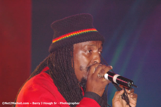 Mackie Conscious - Red Stripe Reggae Sumfest 2007 - Zenith - Saturday, July 21, 2007 - Catherine Hall, Montego Bay, St James, Jamaica W.I. - Negril Travel Guide, Negril Jamaica WI - http://www.negriltravelguide.com - info@negriltravelguide.com...!