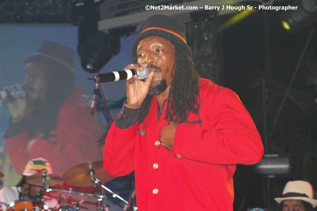 Mackie Conscious - Red Stripe Reggae Sumfest 2007 - Zenith - Saturday, July 21, 2007 - Catherine Hall, Montego Bay, St James, Jamaica W.I. - Negril Travel Guide, Negril Jamaica WI - http://www.negriltravelguide.com - info@negriltravelguide.com...!