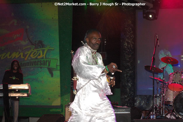 Ninja Man - Explosion - Red Stripe Reggae Sumfest 2007 - Thursday, July 19, 2007 - Red Stripe Reggae Sumfest 2007 at Catherine Hall, Montego Bay, St James, Jamaica W.I. - Negril Travel Guide, Negril Jamaica WI - http://www.negriltravelguide.com - info@negriltravelguide.com...!