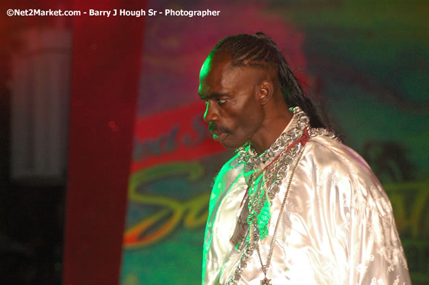 Ninja Man - Explosion - Red Stripe Reggae Sumfest 2007 - Thursday, July 19, 2007 - Red Stripe Reggae Sumfest 2007 at Catherine Hall, Montego Bay, St James, Jamaica W.I. - Negril Travel Guide, Negril Jamaica WI - http://www.negriltravelguide.com - info@negriltravelguide.com...!