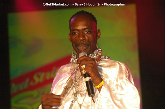 Ninja Man - Explosion - Red Stripe Reggae Sumfest 2007 - Thursday, July 19, 2007 - Red Stripe Reggae Sumfest 2007 at Catherine Hall, Montego Bay, St James, Jamaica W.I. - Negril Travel Guide, Negril Jamaica WI - http://www.negriltravelguide.com - info@negriltravelguide.com...!