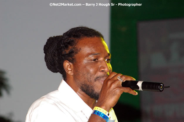 Tiger - Red Stripe Reggae Sumfest 2007 - Zenith - Saturday, July 21, 2007 - Catherine Hall, Montego Bay, St James, Jamaica W.I. - Negril Travel Guide, Negril Jamaica WI - http://www.negriltravelguide.com - info@negriltravelguide.com...!