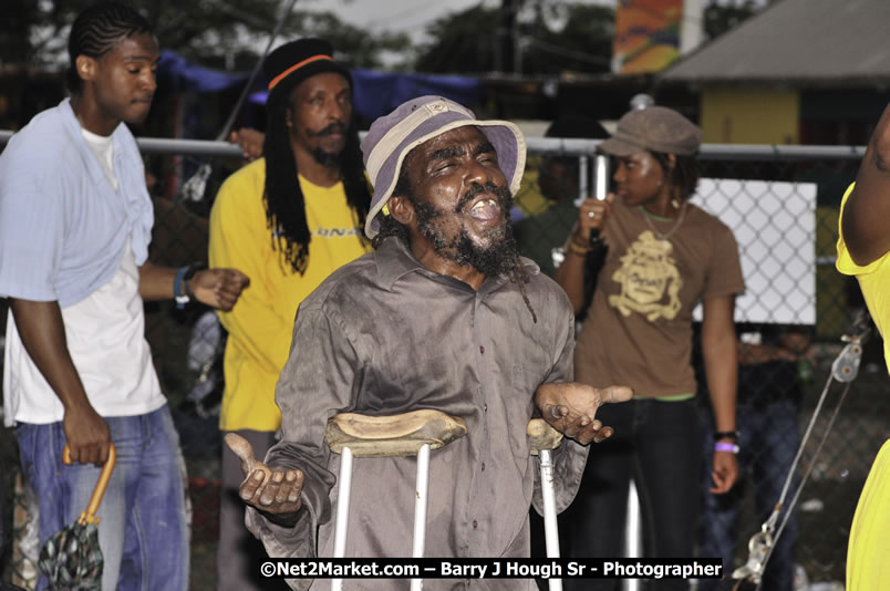 John Holt @ Red Stripe Reggae Sumfest 2008 International Night 2, Catherine Hall, Montego Bay - Saturday, July 19, 2008 - Reggae Sumfest 2008 July 13 - July 19, 2008 - Photographs by Net2Market.com - Barry J. Hough Sr. Photojournalist/Photograper - Photographs taken with a Nikon D300 - Negril Travel Guide, Negril Jamaica WI - http://www.negriltravelguide.com - info@negriltravelguide.com...!