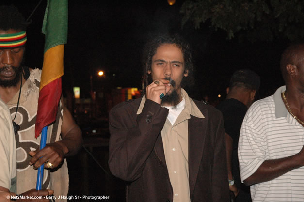 Damian Marley - Red Stripe Reggae Sumfest 2006 - The Summit - Jamaica's Greatest, The World's Best - Saturday, July 22, 2006 - Montego Bay, Jamaica - Negril Travel Guide, Negril Jamaica WI - http://www.negriltravelguide.com - info@negriltravelguide.com...!