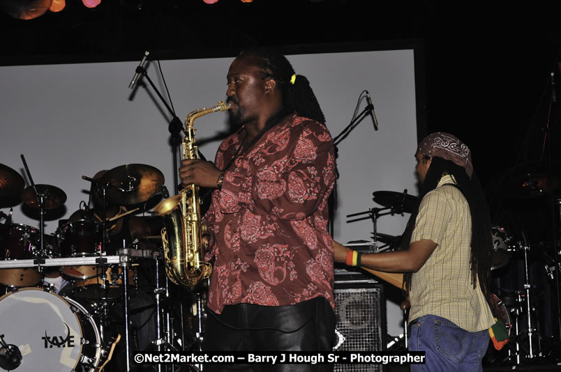 Andy Vernon @ Reggae Sumfest 2008 International Night 2, Catherine Hall, Montego Bay - Saturday, July 19, 2008 - Reggae Sumfest 2008 July 13 - July 19, 2008 - Photographs by Net2Market.com - Barry J. Hough Sr. Photojournalist/Photograper - Photographs taken with a Nikon D300 - Negril Travel Guide, Negril Jamaica WI - http://www.negriltravelguide.com - info@negriltravelguide.com...!