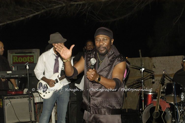 Toots and the Maytals - Grammy Award Winner @ Negril Fest - Presented by Money Cologne Promotions - Special Guest Star Jamaica Michael Jackson, Stama, Adeebe - Backed by Hurricane Band, MC Rev. BB on January 6, 2010 @ Roots Bamboo, Norman Manley Boulevard, Negril, Westmoreland, Jamaica W.I. - Photographs by Net2Market.com - Barry J. Hough Sr, Photographer/Photojournalist - The Negril Travel Guide - Negril's and Jamaica's Number One Concert Photography Web Site with over 40,000 Jamaican Concert photographs Published -  Negril Travel Guide, Negril Jamaica WI - http://www.negriltravelguide.com - info@negriltravelguide.com...!