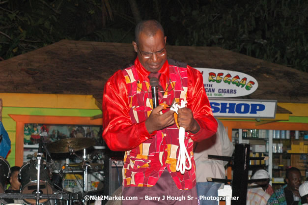 Tarrus Riley, Jimmy Riley, and Dwayne Stephensen - Money Cologne Promotions in association with "British Link Up" presents Summer Jam featuring She's Royal Tarrus Riley & Jimmy Riley - Plus Ras Slick, Sham Dawg, and Whiskey Bagio @ Roots Bamboo, Norman Manley Boulevard, Negril, Jamaica W.I. - Backed up Dean Fraser & The Hurricanne Band - MC Barry G and Rev. BB - July 25, 2007 - Negril Travel Guide.com, Negril Jamaica WI - http://www.negriltravelguide.com - info@negriltravelguide.com...!