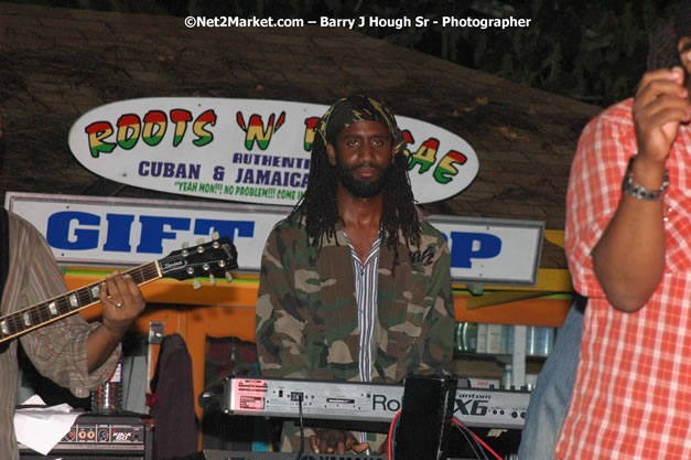 Tarrus Riley, Jimmy Riley, and Dwayne Stephensen - Money Cologne Promotions in association with "British Link Up" presents Summer Jam featuring She's Royal Tarrus Riley & Jimmy Riley - Plus Ras Slick, Sham Dawg, and Whiskey Bagio @ Roots Bamboo, Norman Manley Boulevard, Negril, Jamaica W.I. - Backed up Dean Fraser & The Hurricanne Band - MC Barry G and Rev. BB - July 25, 2007 - Negril Travel Guide.com, Negril Jamaica WI - http://www.negriltravelguide.com - info@negriltravelguide.com...!