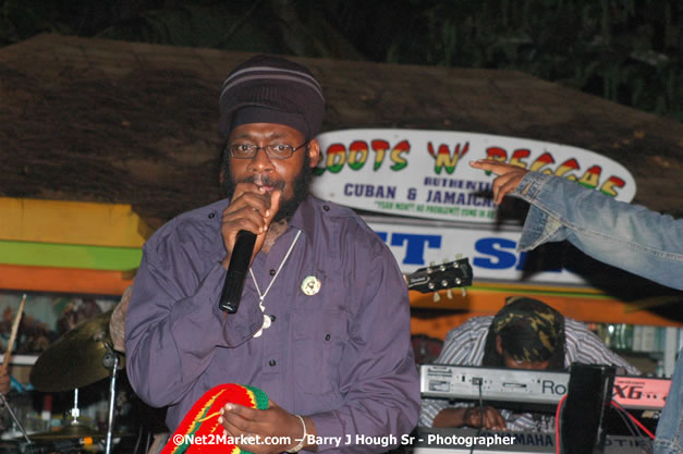 Tarrus Riley, Jimmy Riley, and Dwayne Stephensen - Money Cologne Promotions in association with "British Link Up" presents Summer Jam featuring She's Royal Tarrus Riley & Jimmy Riley - Plus Ras Slick, Sham Dawg, and Whiskey Bagio @ Roots Bamboo, Norman Manley Boulevard, Negril, Jamaica W.I. - Backed up Dean Fraser & The Hurricanne Band - MC Barry G and Rev. BB - July 25, 2007 - Negril Travel Guide.com, Negril Jamaica WI - http://www.negriltravelguide.com - info@negriltravelguide.com...!