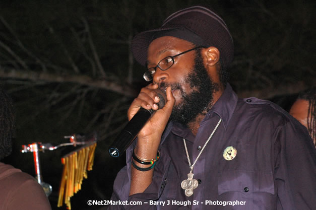 Tarrus Riley, Jimmy Riley, and Dwayne Stephensen - Money Cologne Promotions in association with "British Link Up" presents Summer Jam featuring She's Royal Tarrus Riley & Jimmy Riley - Plus Ras Slick, Sham Dawg, and Whiskey Bagio @ Roots Bamboo, Norman Manley Boulevard, Negril, Jamaica W.I. - Backed up Dean Fraser & The Hurricanne Band - MC Barry G and Rev. BB - July 25, 2007 - Negril Travel Guide.com, Negril Jamaica WI - http://www.negriltravelguide.com - info@negriltravelguide.com...!