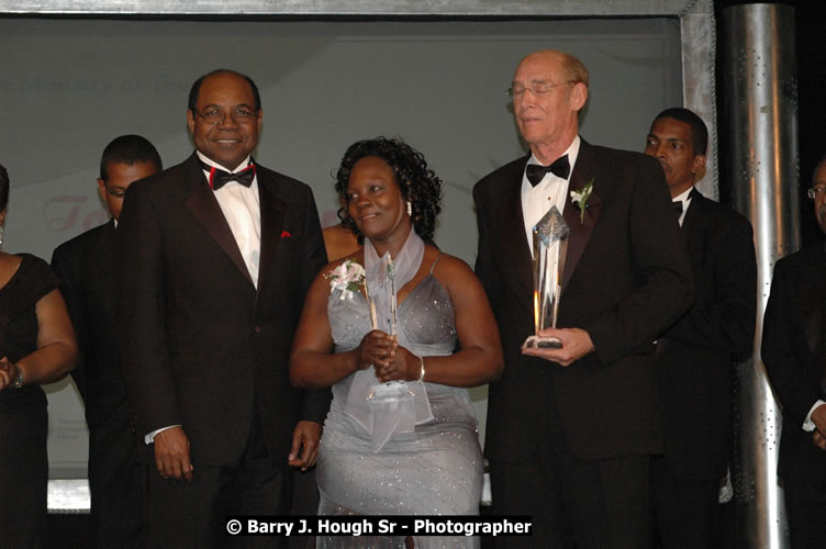 The Ministry of Tourism - Tourism Service Excellence Awards Ceremony held at the Ritz Carlton Rose Rall Golf and Spa Resort, Montego Bay on Friday, April 24, 2009 - Photographs by Net2Market.com - Barry J. Hough Sr. Photojournalist/Photograper - Photographs taken with a Nikon D300 - Negril Travel Guide, Negril Jamaica WI - http://www.negriltravelguide.com - info@negriltravelguide.com...!