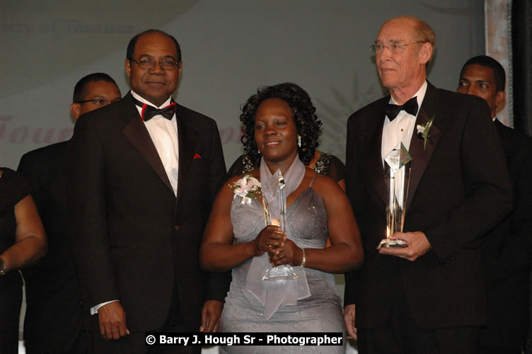 The Ministry of Tourism - Tourism Service Excellence Awards Ceremony held at the Ritz Carlton Rose Rall Golf and Spa Resort, Montego Bay on Friday, April 24, 2009 - Photographs by Net2Market.com - Barry J. Hough Sr. Photojournalist/Photograper - Photographs taken with a Nikon D300 - Negril Travel Guide, Negril Jamaica WI - http://www.negriltravelguide.com - info@negriltravelguide.com...!