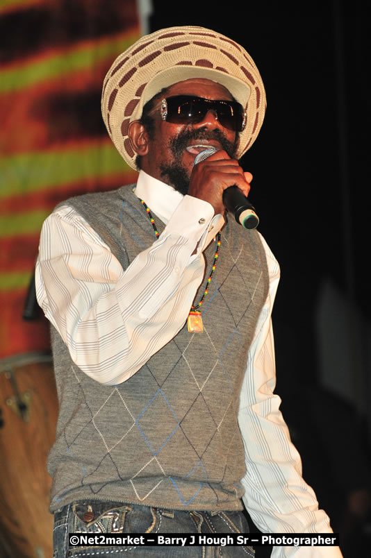 Coco T @ Unite The People An International Reggae Fest, Featuring: Beres Hammond, Coco T, Queen Ifrica, Khalil, Cameal Davis, Iley Dread, Rochelle, Geoffrey Star, Ras Penco, Kool DeLoy, Otis Gayle, J.McKay, Tiney Winey, Venue at Norman Manley Boulevard, Negril, Westmoreland, Jamaica - Saturday, April 4, 2009 - Photographs by Net2Market.com - Barry J. Hough Sr, Photographer/Photojournalist - Negril Travel Guide, Negril Jamaica WI - http://www.negriltravelguide.com - info@negriltravelguide.com...!