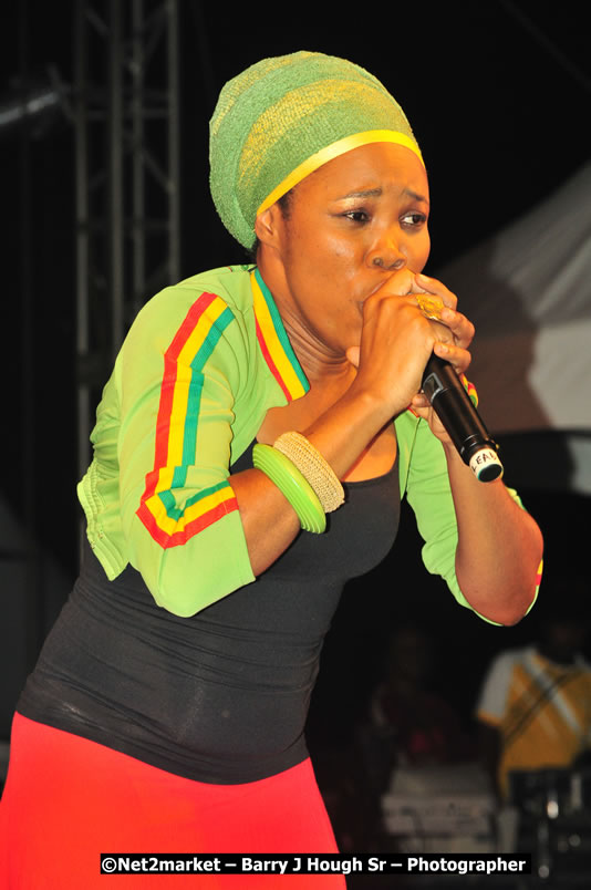 Queen Ifrica @ Unite The People An International Reggae Fest, Featuring: Beres Hammond, Coco T, Queen Ifrica, Khalil, Cameal Davis, Iley Dread, Rochelle, Geoffrey Star, Ras Penco, Kool DeLoy, Otis Gayle, J.McKay, Tiney Winey, Venue at Norman Manley Boulevard, Negril, Westmoreland, Jamaica - Saturday, April 4, 2009 - Photographs by Net2Market.com - Barry J. Hough Sr, Photographer/Photojournalist - Negril Travel Guide, Negril Jamaica WI - http://www.negriltravelguide.com - info@negriltravelguide.com...!