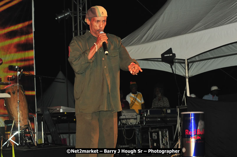 Unite The People An International Reggae Fest, Featuring: Beres Hammond, Coco T, Queen Ifrica, Khalil, Cameal Davis, Iley Dread, Rochelle, Geoffrey Star, Ras Penco, Kool DeLoy, Otis Gayle, J.McKay, Tiney Winey, Venue at Norman Manley Boulevard, Negril, Westmoreland, Jamaica - Saturday, April 4, 2009 - Photographs by Net2Market.com - Barry J. Hough Sr, Photographer/Photojournalist - Negril Travel Guide, Negril Jamaica WI - http://www.negriltravelguide.com - info@negriltravelguide.com...!