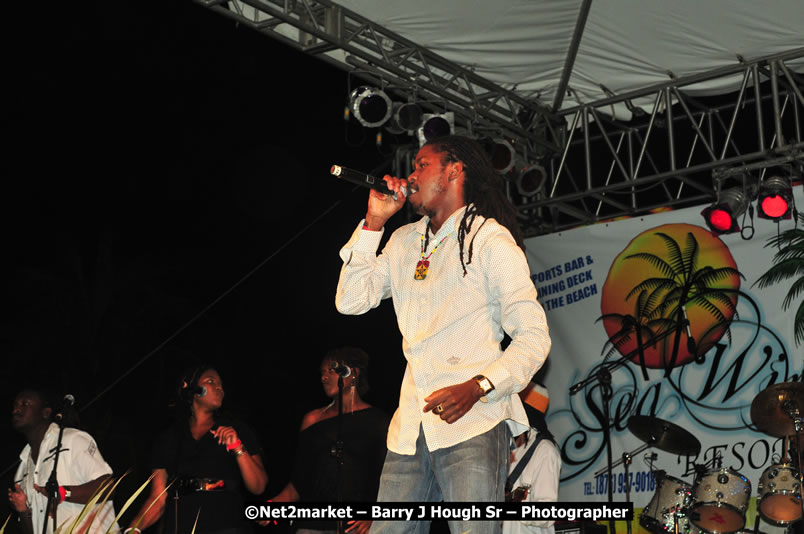 Unite The People An International Reggae Fest, Featuring: Beres Hammond, Coco T, Queen Ifrica, Khalil, Cameal Davis, Iley Dread, Rochelle, Geoffrey Star, Ras Penco, Kool DeLoy, Otis Gayle, J.McKay, Tiney Winey, Venue at Norman Manley Boulevard, Negril, Westmoreland, Jamaica - Saturday, April 4, 2009 - Photographs by Net2Market.com - Barry J. Hough Sr, Photographer/Photojournalist - Negril Travel Guide, Negril Jamaica WI - http://www.negriltravelguide.com - info@negriltravelguide.com...!