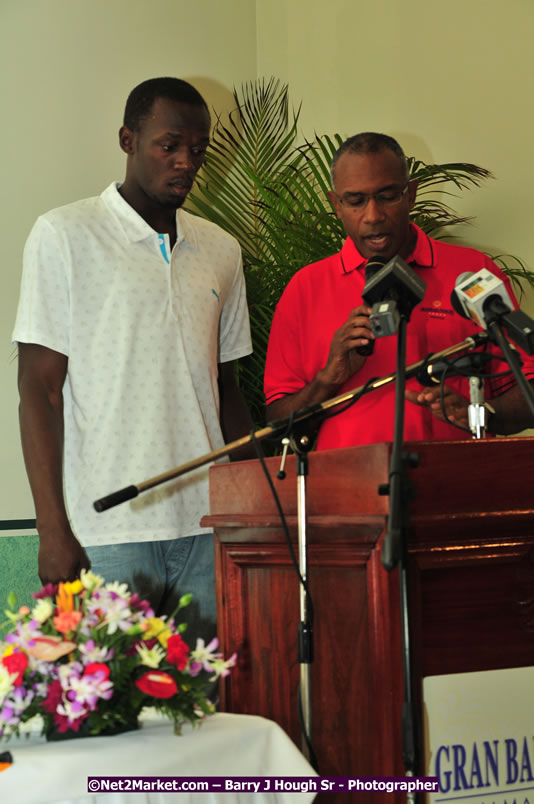 Usain Bolt of Jamaica - The Fastest Man In The World  - Usain Bolt Homecoming Celebrations - Press Conference at the Grand Bahia Principe &amp; Sherwood Content - Waldensia Primary School - Photographs by Net2Market.com - Barry J. Hough Sr. Photojournalist/Photograper - Photographs taken with a Nikon D300 - Negril Travel Guide, Negril Jamaica WI - http://www.negriltravelguide.com - info@negriltravelguide.com...!