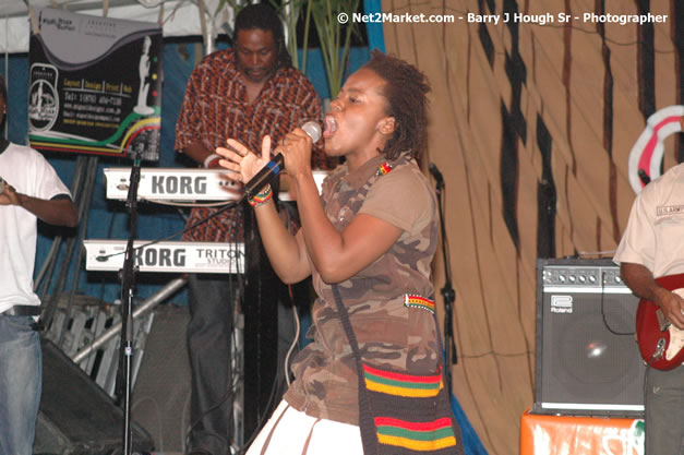 Queen Ifrica @ Western Consciousness 2007 - Presented by King of Kings Productons - Saturday, April 28, 2007 - Llandilo Cultural Centre, Savanna-La-Mar, Westmoreland, Jamaica W.I. - Negril Travel Guide, Negril Jamaica WI - http://www.negriltravelguide.com - info@negriltravelguide.com...!