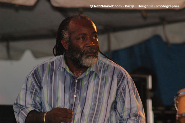 Freddie McGregor @ Western Consciousness 2007 - Presented by King of Kings Productons - Saturday, April 28, 2007 - Llandilo Cultural Centre, Savanna-La-Mar, Westmoreland, Jamaica W.I. - Negril Travel Guide, Negril Jamaica WI - http://www.negriltravelguide.com - info@negriltravelguide.com...!