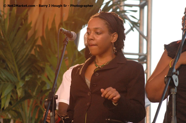 Freddie McGregor @ Western Consciousness 2007 - Presented by King of Kings Productons - Saturday, April 28, 2007 - Llandilo Cultural Centre, Savanna-La-Mar, Westmoreland, Jamaica W.I. - Negril Travel Guide, Negril Jamaica WI - http://www.negriltravelguide.com - info@negriltravelguide.com...!