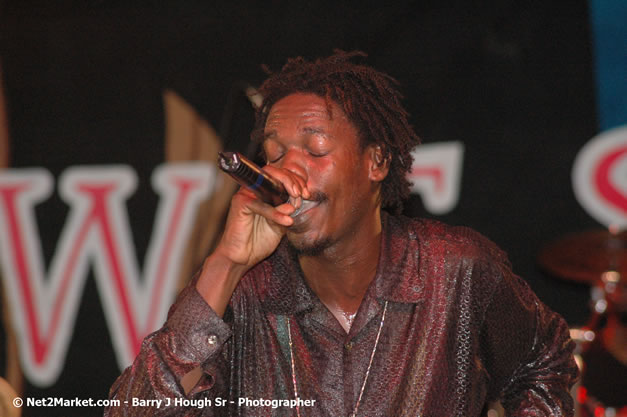 Kenyatta Hill @ Western Consciousness 2007 - Presented by King of Kings Productons - Saturday, April 28, 2007 - Llandilo Cultural Centre, Savanna-La-Mar, Westmoreland, Jamaica W.I. - Negril Travel Guide, Negril Jamaica WI - http://www.negriltravelguide.com - info@negriltravelguide.com...!