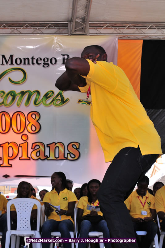 The City of Montego Bay Welcomes Our 2008 Olympians - Western Motorcade - Civic Ceremony - A Salute To Our Beijing Heros - Sam Sharpe Square, Montego Bay, Jamaica - Tuesday, October 7, 2008 - Photographs by Net2Market.com - Barry J. Hough Sr. Photojournalist/Photograper - Photographs taken with a Nikon D300 - Negril Travel Guide, Negril Jamaica WI - http://www.negriltravelguide.com - info@negriltravelguide.com...!