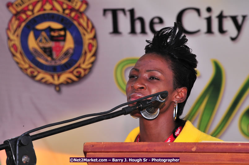 The City of Montego Bay Welcomes Our 2008 Olympians - Western Motorcade - Civic Ceremony - A Salute To Our Beijing Heros - Sam Sharpe Square, Montego Bay, Jamaica - Tuesday, October 7, 2008 - Photographs by Net2Market.com - Barry J. Hough Sr. Photojournalist/Photograper - Photographs taken with a Nikon D300 - Negril Travel Guide, Negril Jamaica WI - http://www.negriltravelguide.com - info@negriltravelguide.com...!