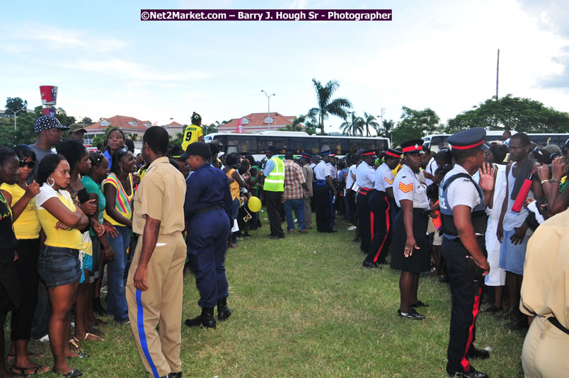 The City of Montego Bay Welcomes Our 2008 Olympians - Western Motorcade - Civic Ceremony - A Salute To Our Beijing Heros - Sam Sharpe Square, Montego Bay, Jamaica - Tuesday, October 7, 2008 - Photographs by Net2Market.com - Barry J. Hough Sr. Photojournalist/Photograper - Photographs taken with a Nikon D300 - Negril Travel Guide, Negril Jamaica WI - http://www.negriltravelguide.com - info@negriltravelguide.com...!