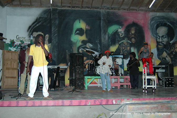 John Holt @ Bourbon Beach - Saturday, January 22, 2006 - Negril Travel Guide, Negril Jamaica WI - http://www.negriltravelguide.com - info@negriltravelguide.com...!