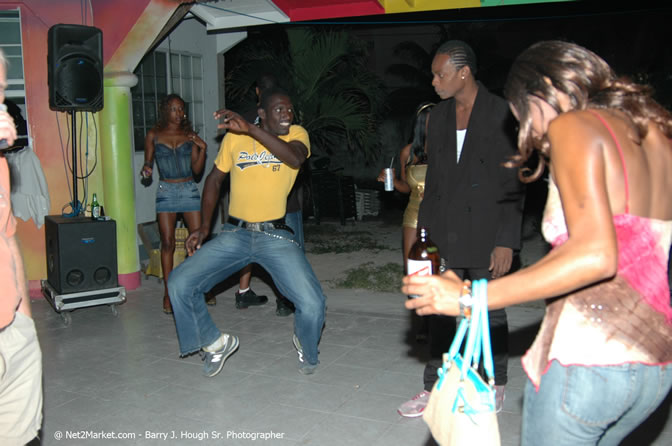 John Holt @ Bourbon Beach - Saturday, January 22, 2006 - Negril Travel Guide, Negril Jamaica WI - http://www.negriltravelguide.com - info@negriltravelguide.com...!