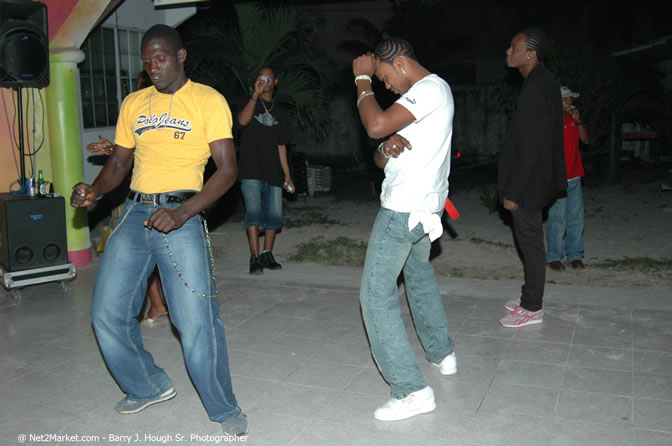 John Holt @ Bourbon Beach - Saturday, January 22, 2006 - Negril Travel Guide, Negril Jamaica WI - http://www.negriltravelguide.com - info@negriltravelguide.com...!