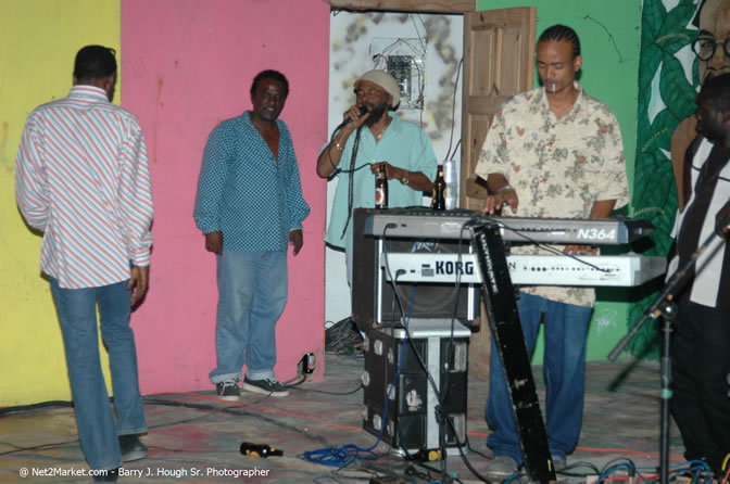 John Holt @ Bourbon Beach - Saturday, January 22, 2006 - Negril Travel Guide, Negril Jamaica WI - http://www.negriltravelguide.com - info@negriltravelguide.com...!