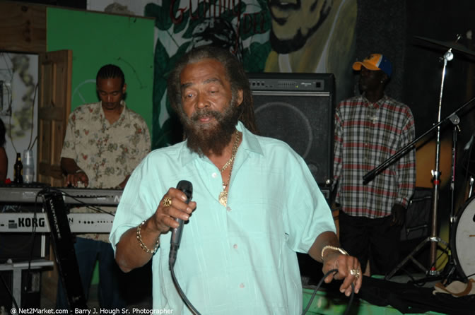 John Holt @ Bourbon Beach - Saturday, January 22, 2006 - Negril Travel Guide, Negril Jamaica WI - http://www.negriltravelguide.com - info@negriltravelguide.com...!