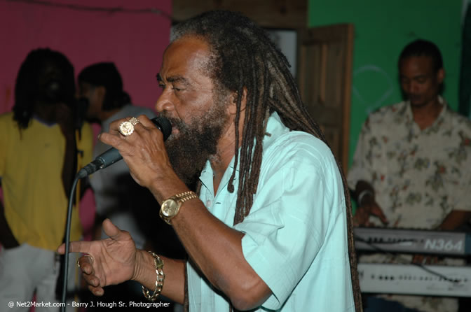 John Holt @ Bourbon Beach - Saturday, January 22, 2006 - Negril Travel Guide, Negril Jamaica WI - http://www.negriltravelguide.com - info@negriltravelguide.com...!